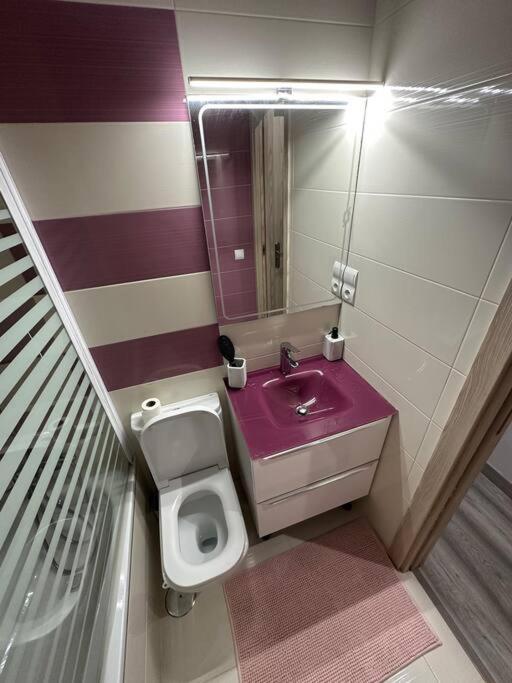 Cozy 1-Bedroom Apartment Madrid Exteriör bild